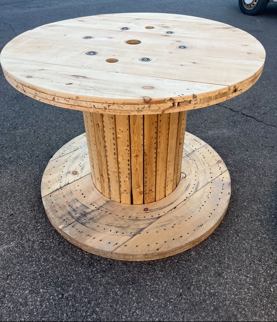 Table-cocktail-style-bobine-Bois.jpg